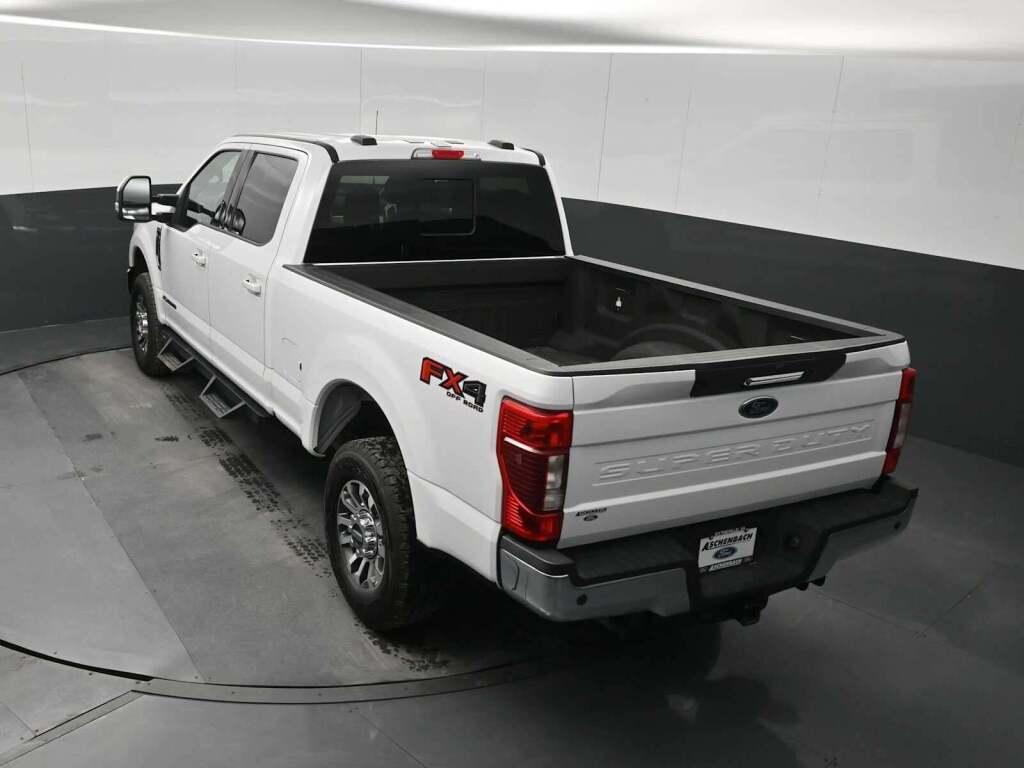 2021 Ford F-250 Super Duty LARIAT