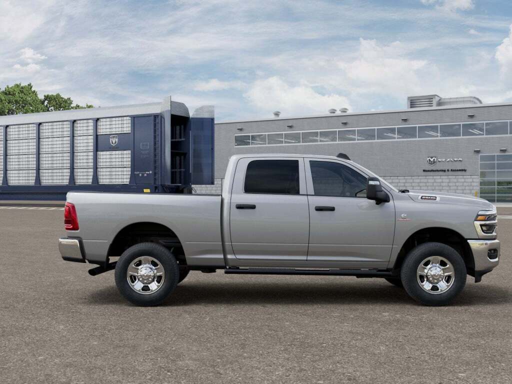 2026 Ram 2500 Tradesman Crew Cab 4x4 6'4" Box
