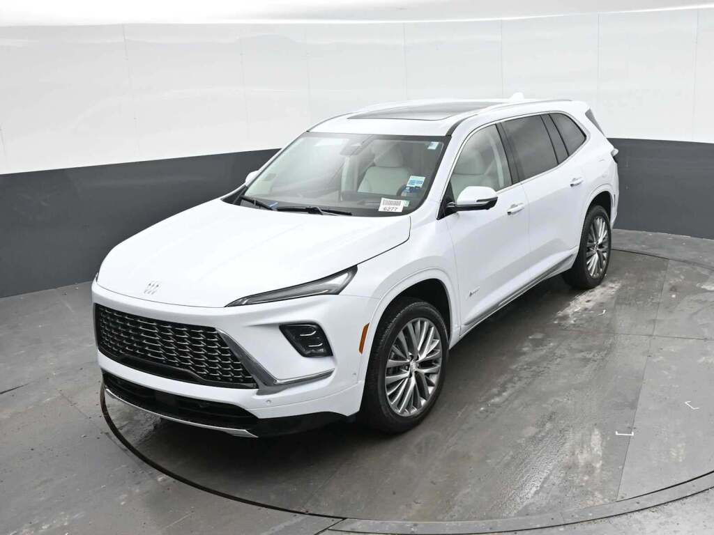 2026 Buick Enclave Avenir FWD