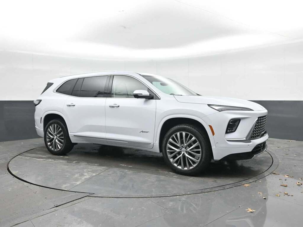 2026 Buick Enclave Avenir FWD