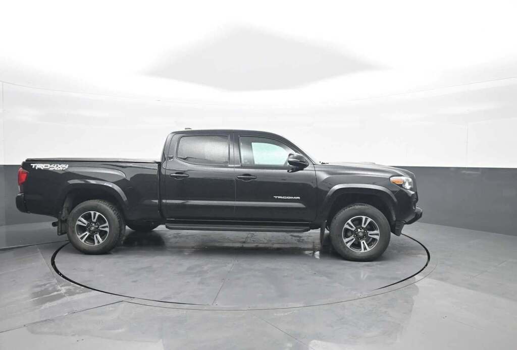 2019 Toyota Tacoma SR5 V6