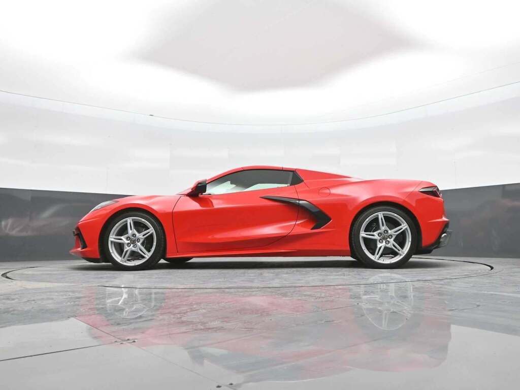 2023 Chevrolet Corvette Stingray RWD Convertible 2LT