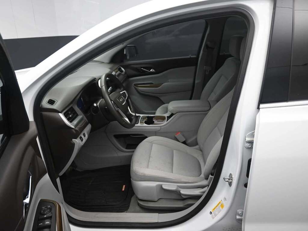 2021 GMC Acadia FWD SLE