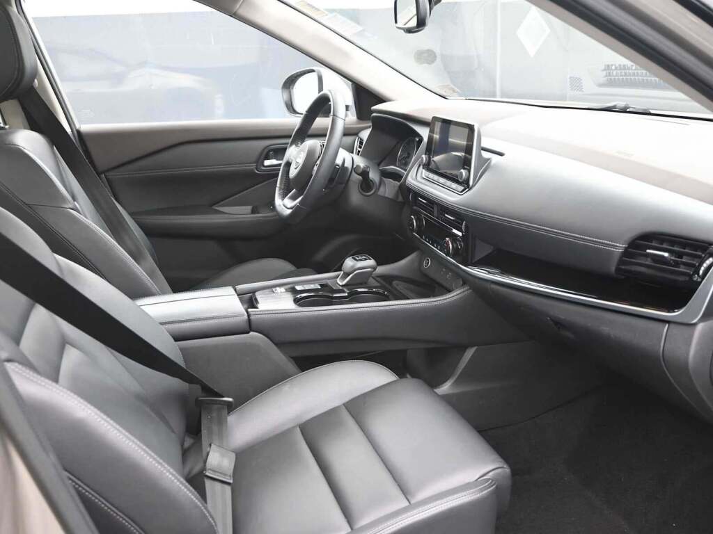 2023 Nissan Rogue SL FWD