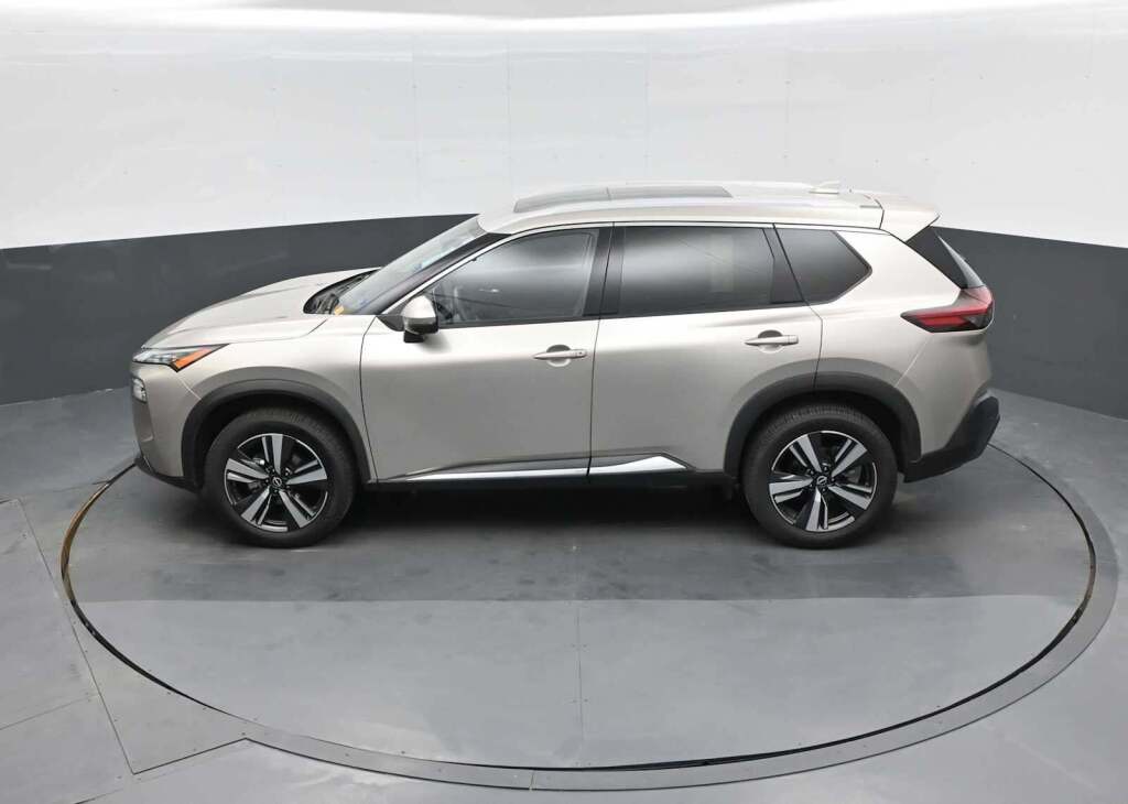 2023 Nissan Rogue SL FWD