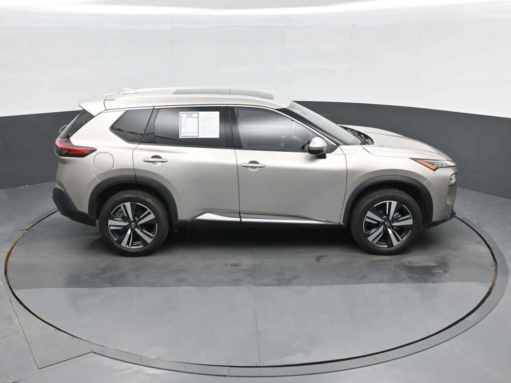 2023 Nissan Rogue SL FWD