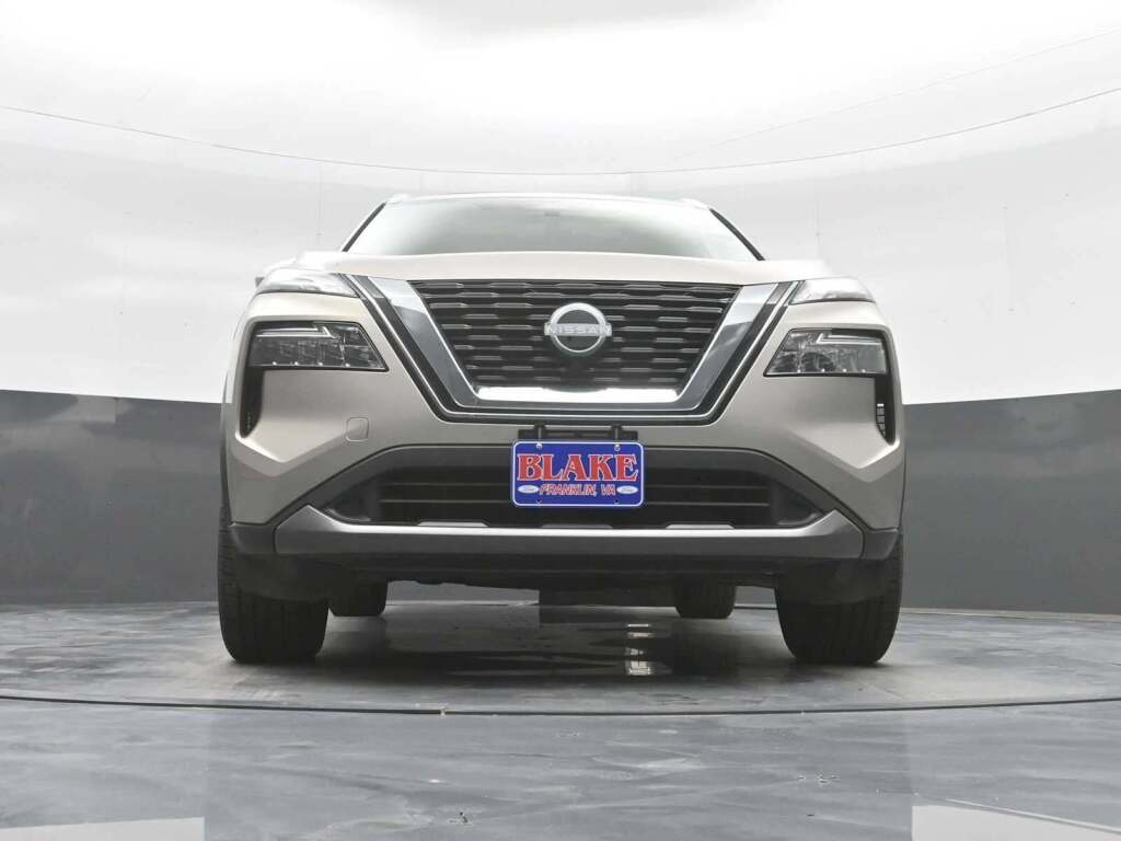 2023 Nissan Rogue SL FWD
