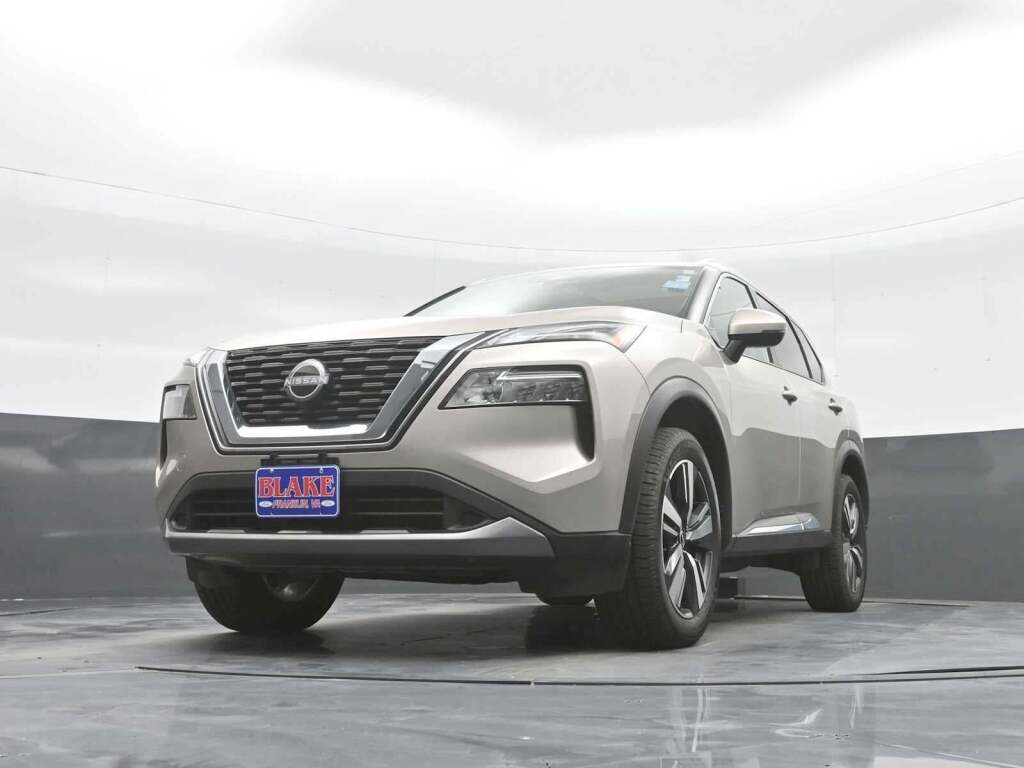 2023 Nissan Rogue SL FWD