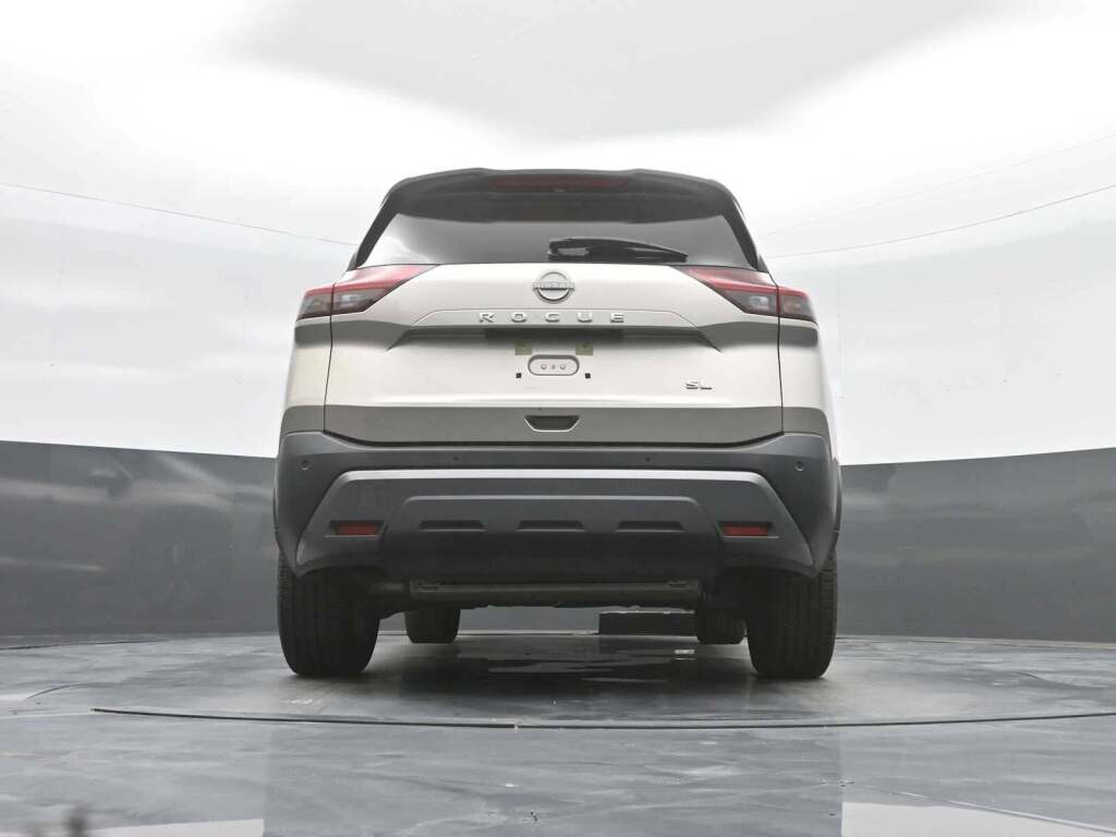 2023 Nissan Rogue SL FWD