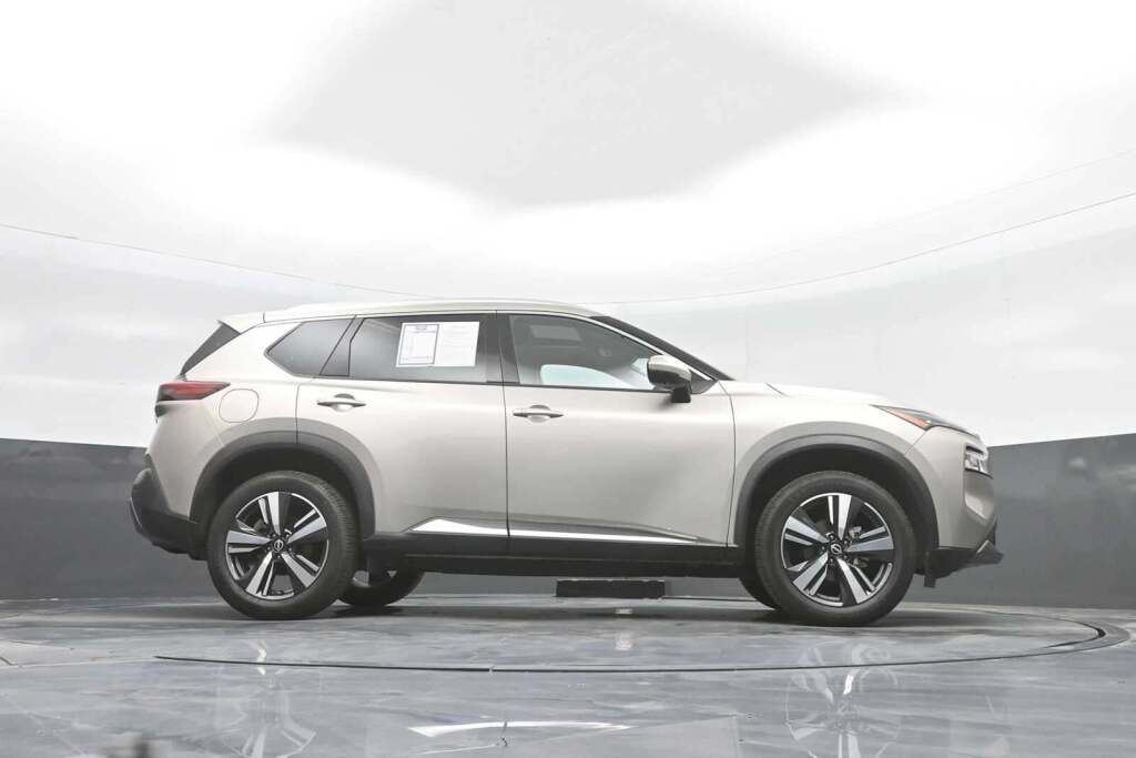 2023 Nissan Rogue SL FWD