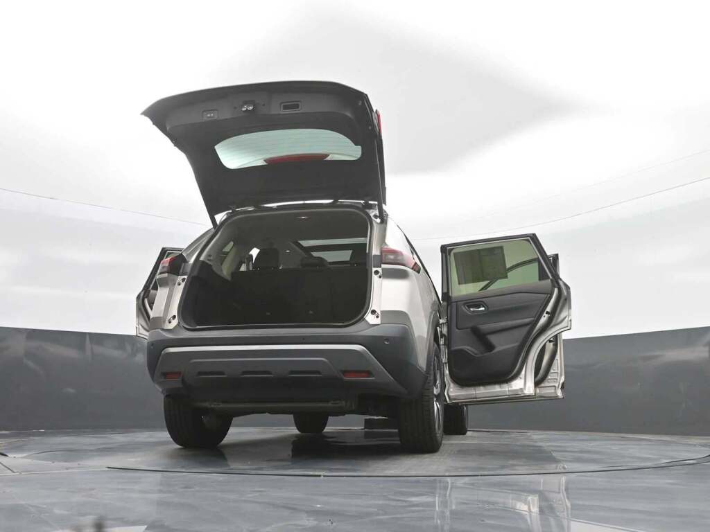 2023 Nissan Rogue SL FWD