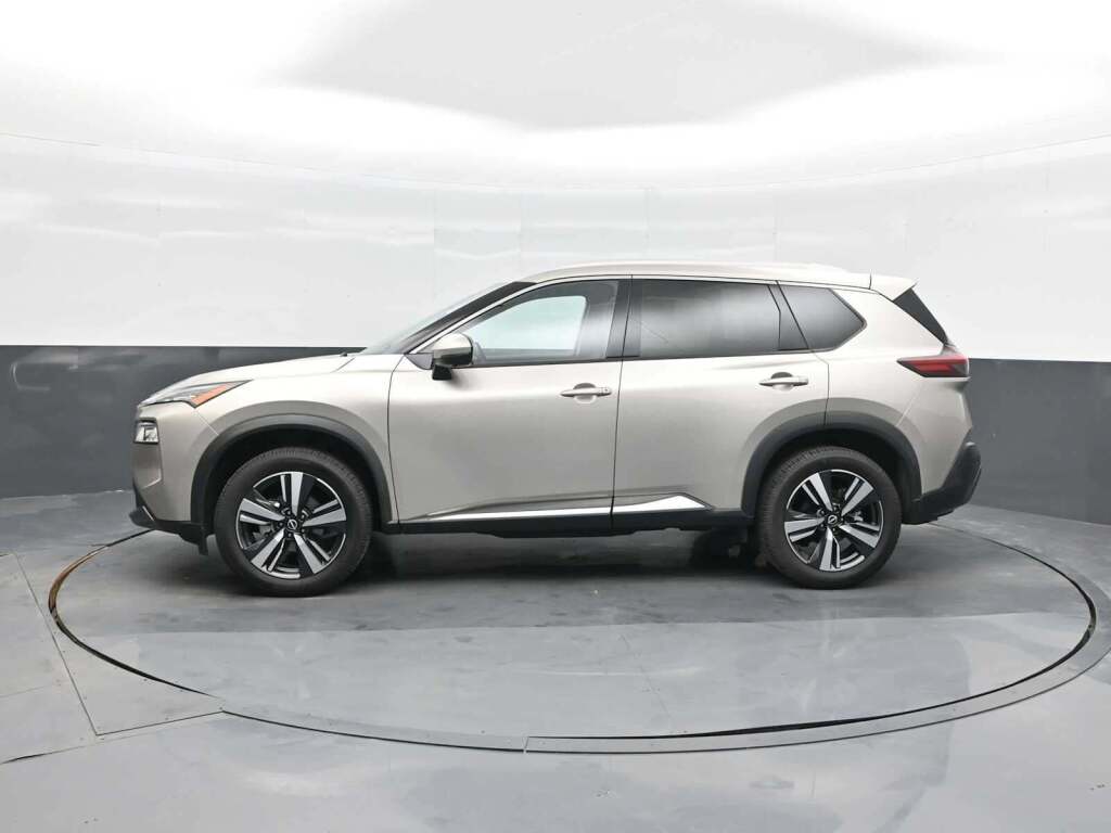 2023 Nissan Rogue SL FWD
