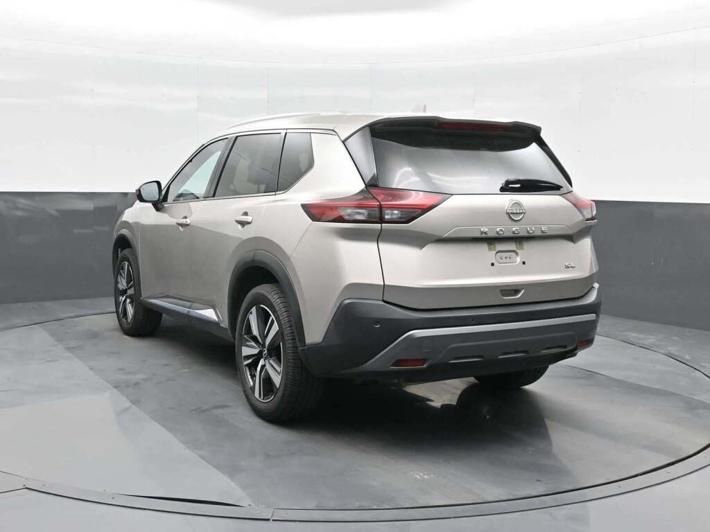 2023 Nissan Rogue SL FWD
