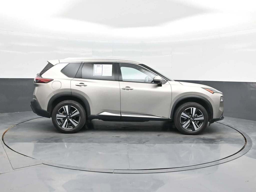 2023 Nissan Rogue SL FWD