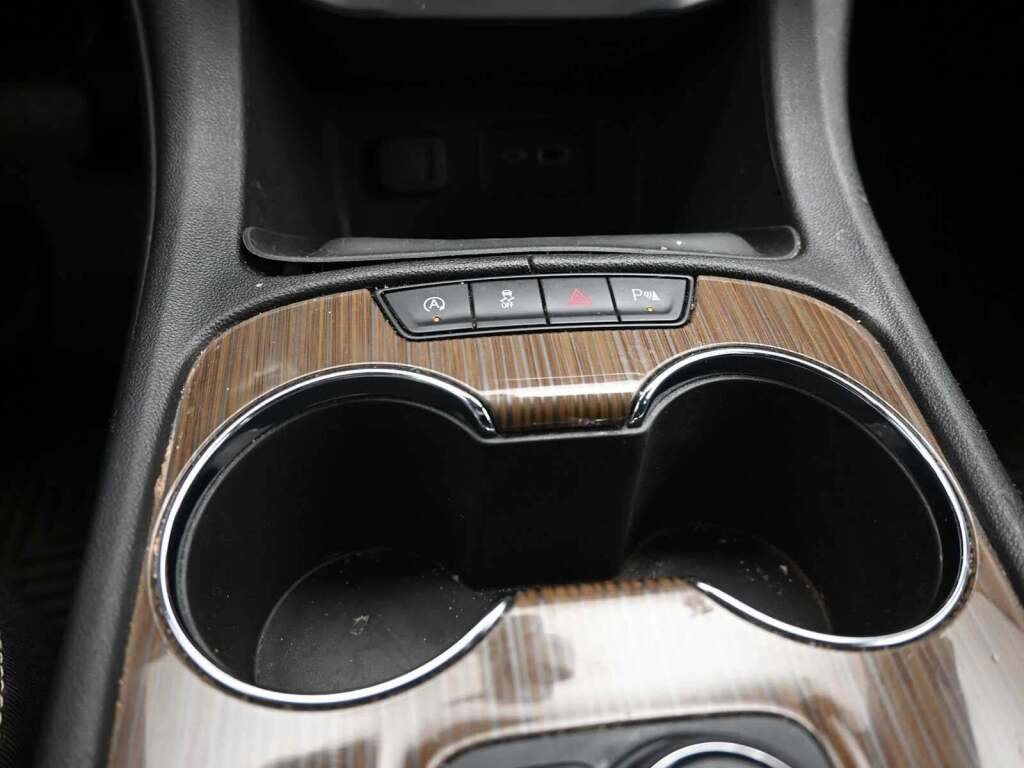 2023 GMC Acadia FWD SLE