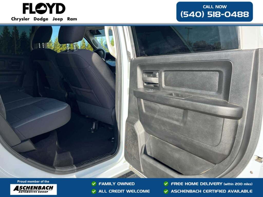 2023 Ram 1500 Classic Tradesman Crew Cab 4x4 5'7" Box