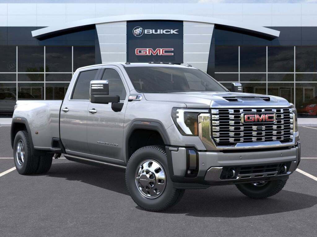 2026 GMC Sierra 3500HD Denali