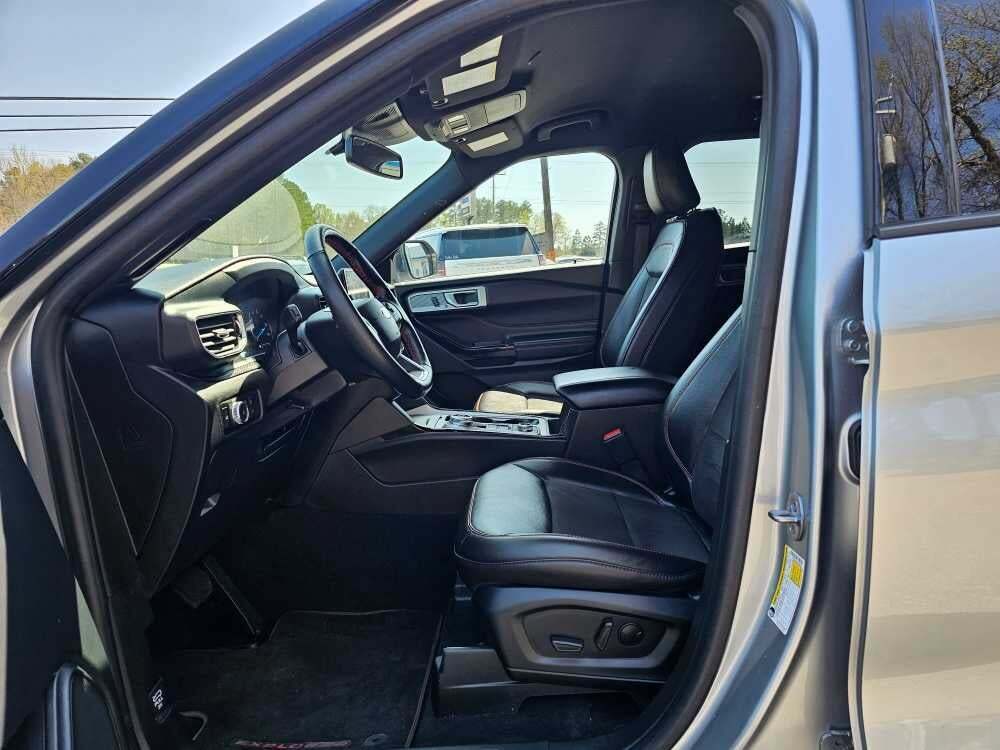 2023 Ford Explorer ST-Line