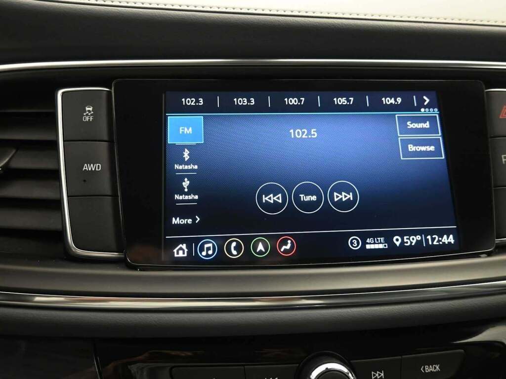 2021 Buick Enclave Essence