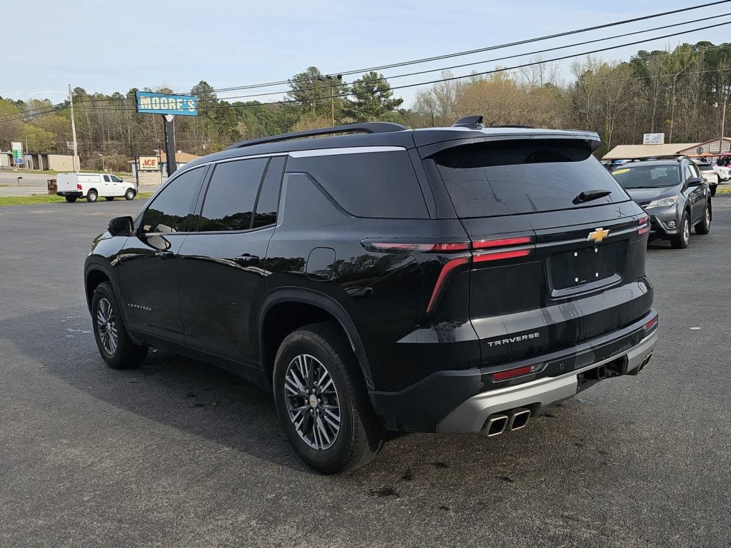 2025 Chevrolet Traverse FWD LT