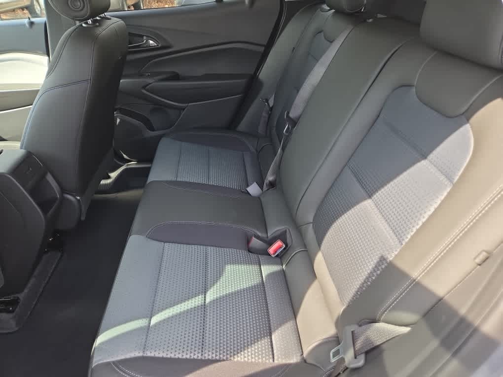 2026 Chevrolet Trax FWD LT