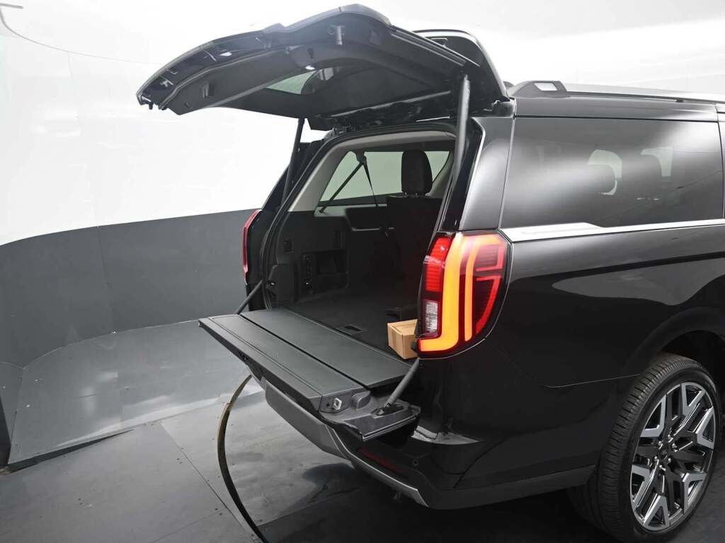 2026 Ford Expedition Max Platinum MAX