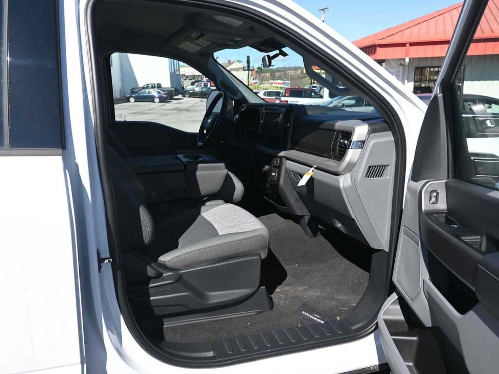 2026 Ford F-350 Super Duty XLT