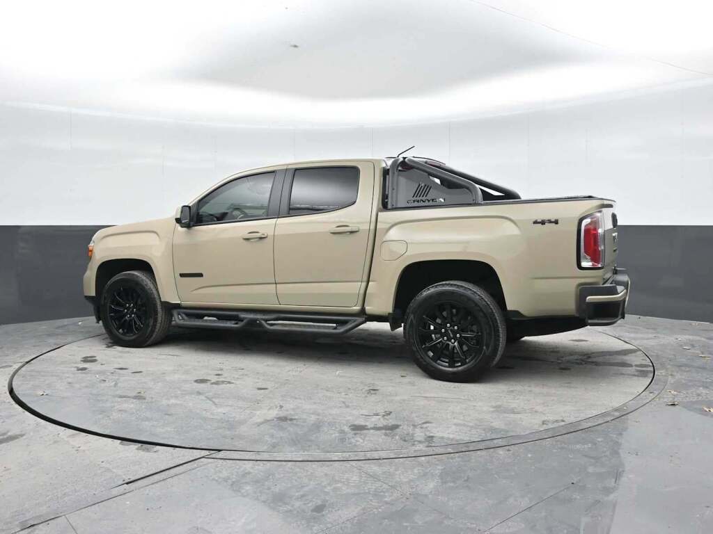 2022 GMC Canyon 4WD Crew Cab Short Box Elevation
