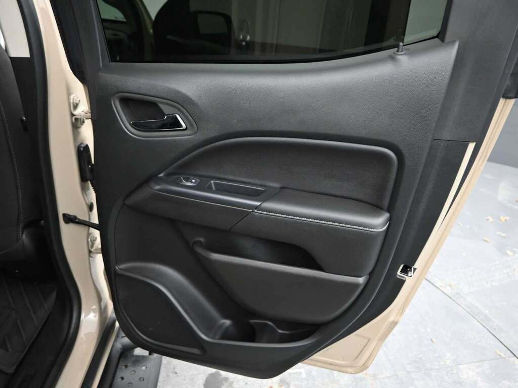 2022 GMC Canyon 4WD Crew Cab Short Box Elevation