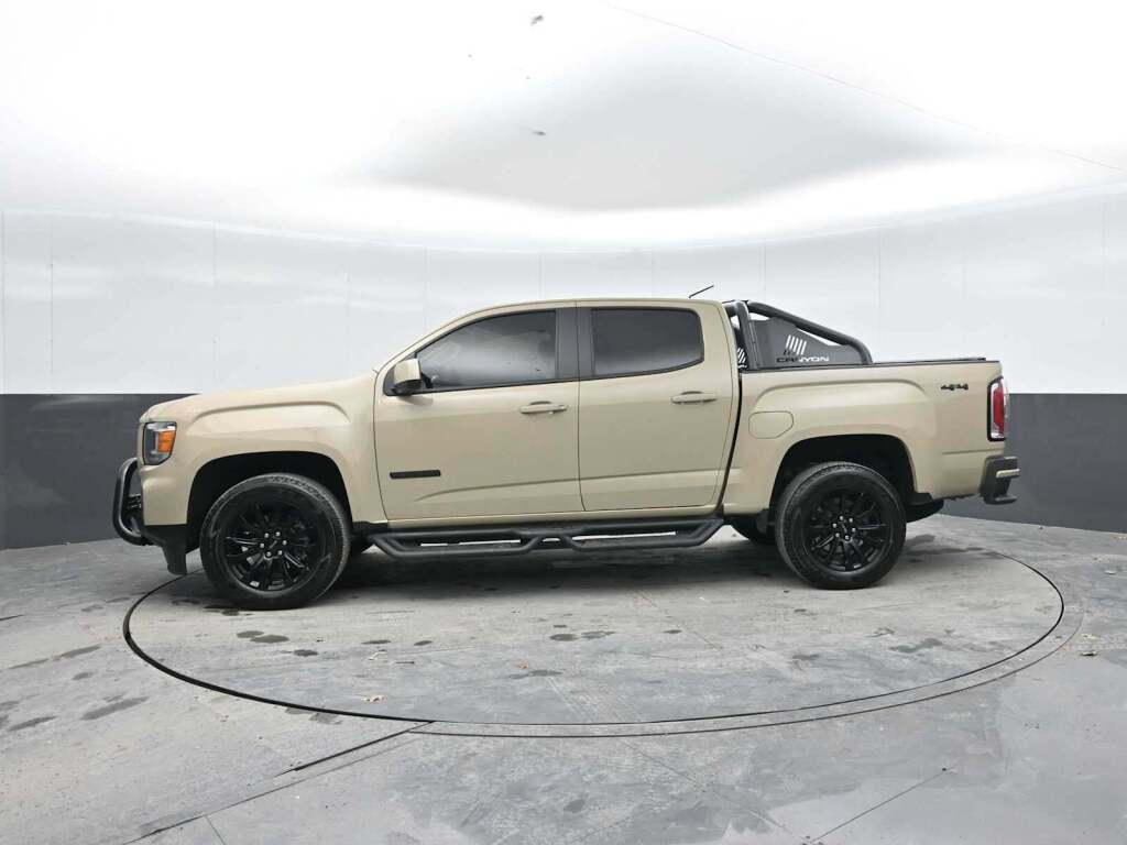 2022 GMC Canyon 4WD Crew Cab Short Box Elevation