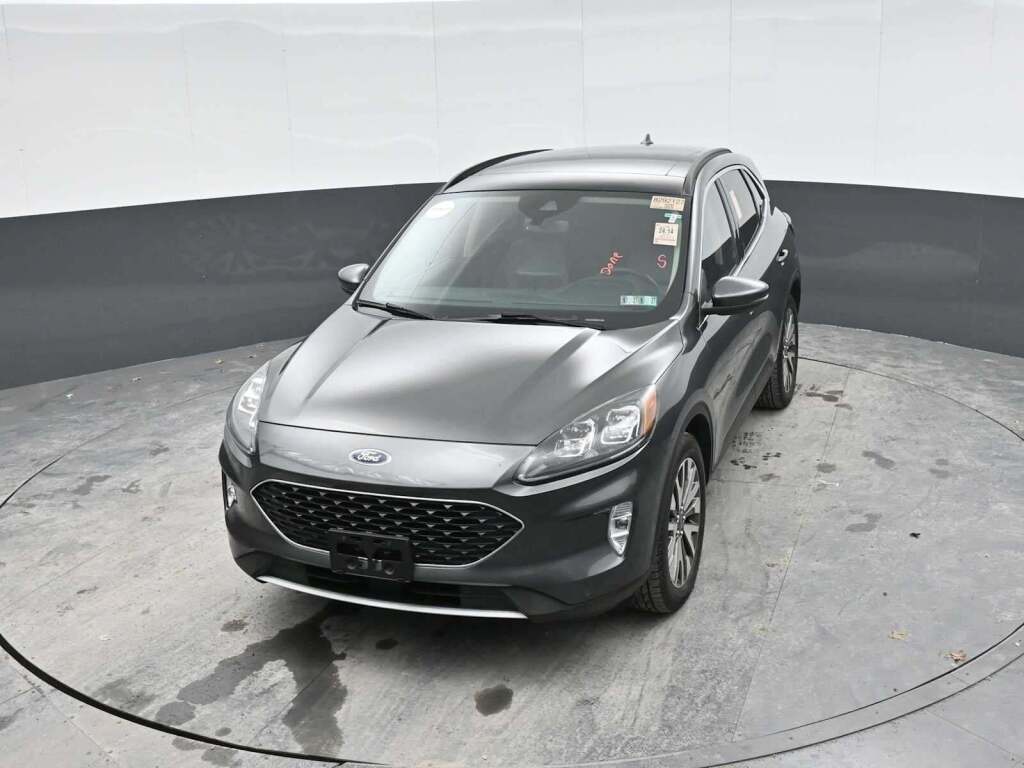 2020 Ford Escape Titanium Hybrid