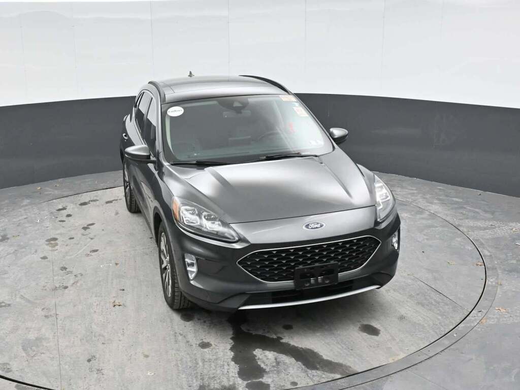 2020 Ford Escape Titanium Hybrid