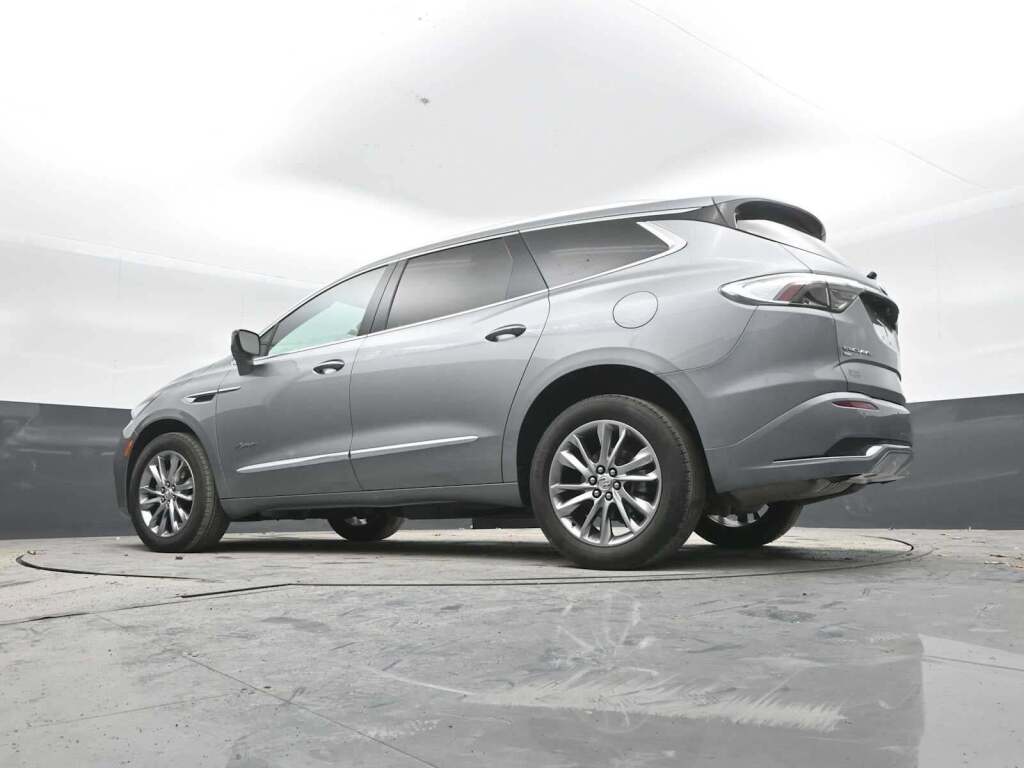 2024 Buick Enclave Avenir
