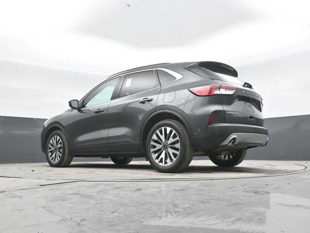 2020 Ford Escape Titanium Hybrid