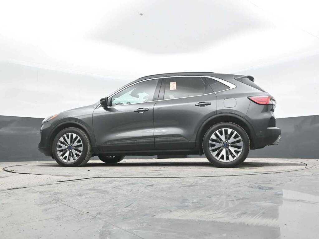 2020 Ford Escape Titanium Hybrid