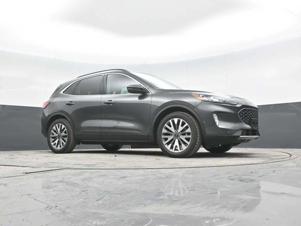 2020 Ford Escape Titanium Hybrid