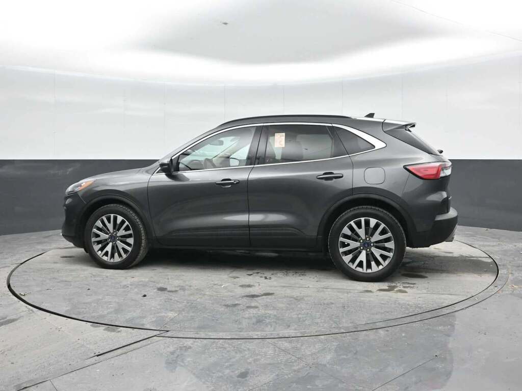 2020 Ford Escape Titanium Hybrid