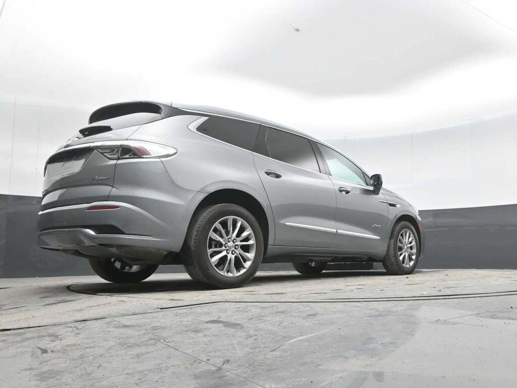 2024 Buick Enclave Avenir