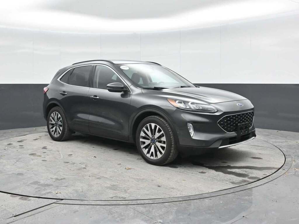 2020 Ford Escape Titanium Hybrid