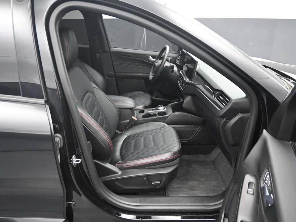 2023 Ford Escape ST-Line Elite