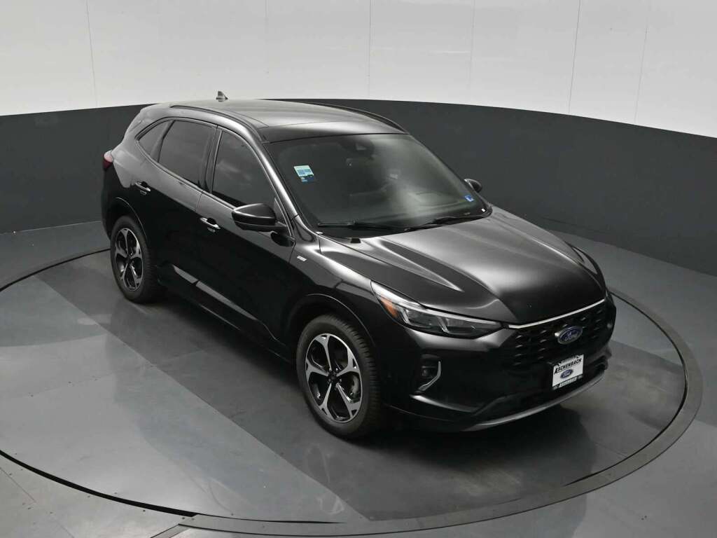 2023 Ford Escape ST-Line Elite