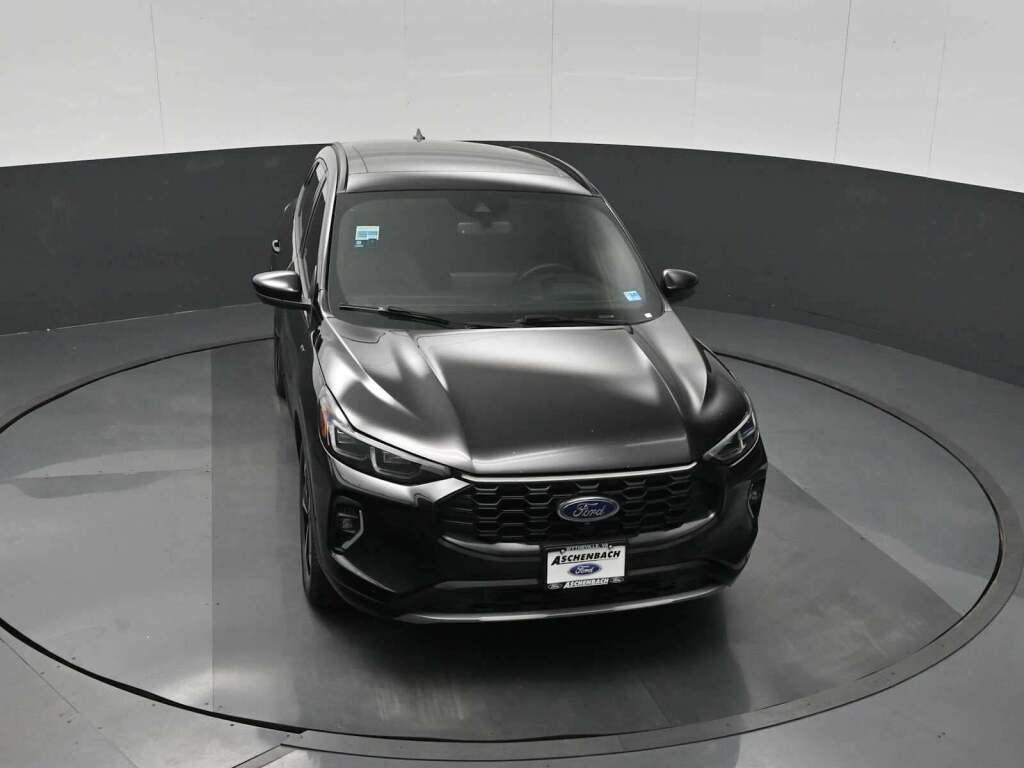 2023 Ford Escape ST-Line Elite
