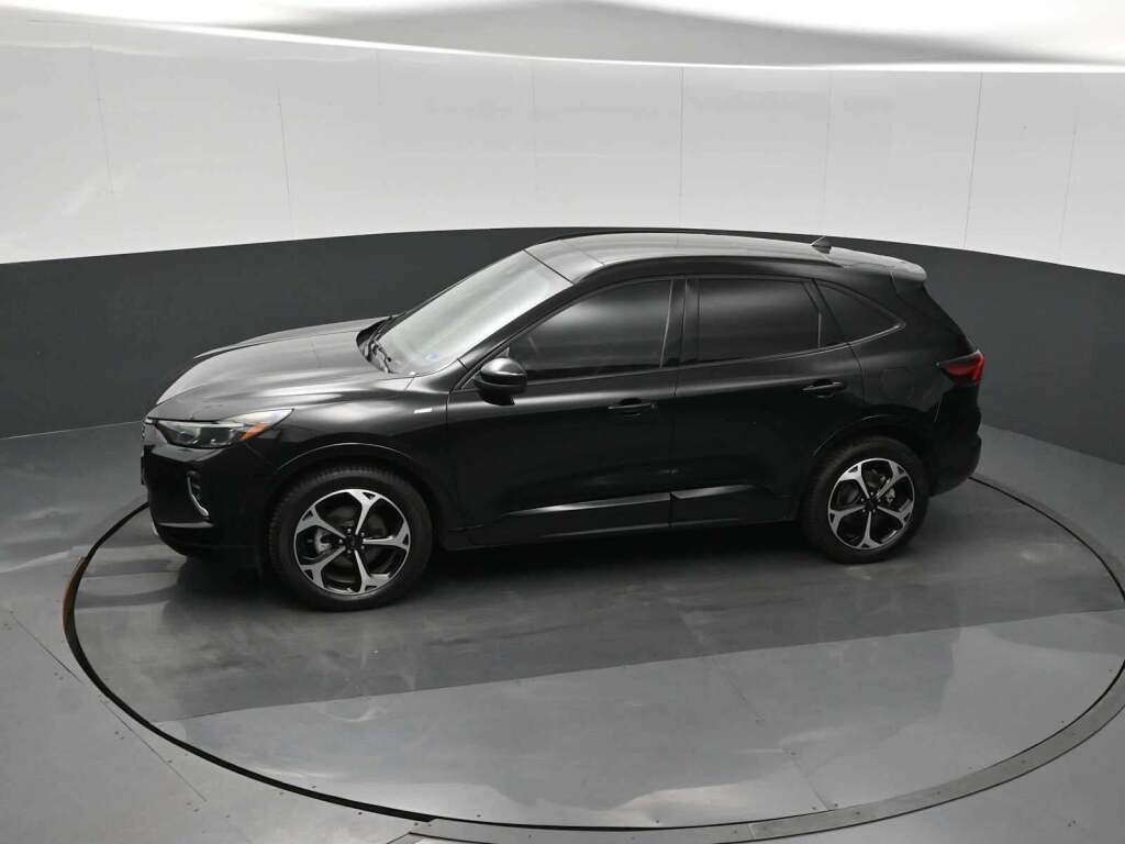 2023 Ford Escape ST-Line Elite