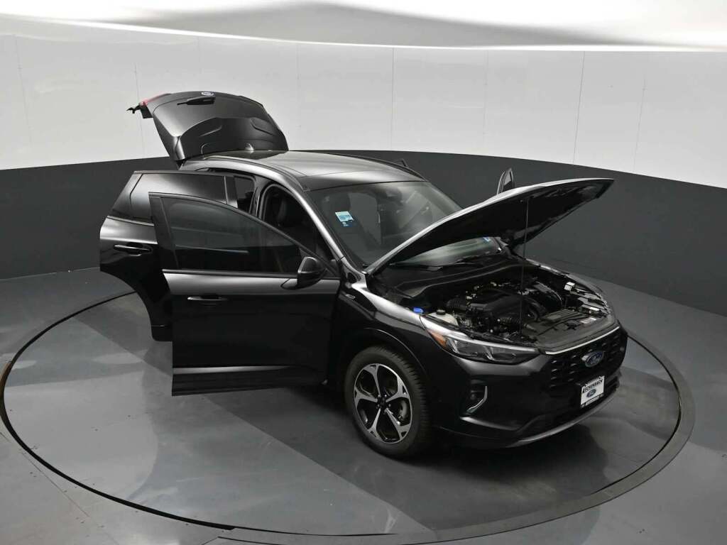 2023 Ford Escape ST-Line Elite