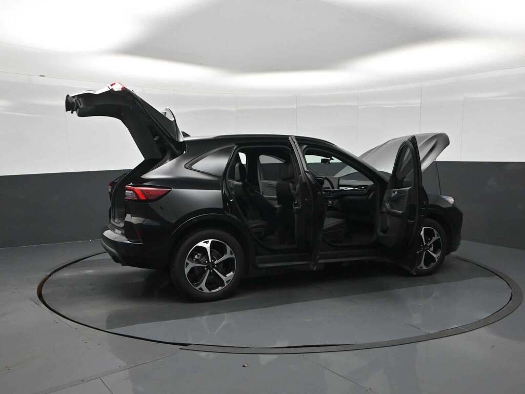 2023 Ford Escape ST-Line Elite
