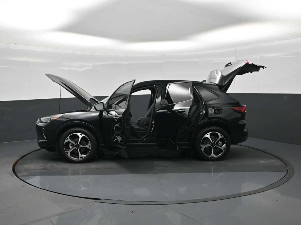 2023 Ford Escape ST-Line Elite