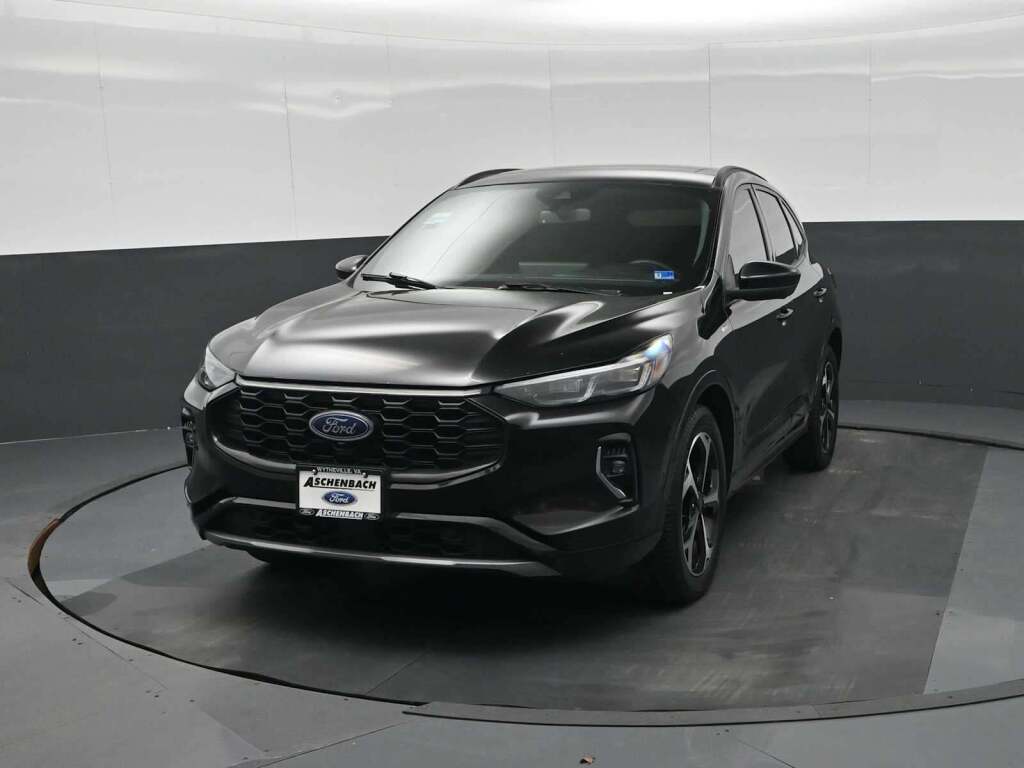 2023 Ford Escape ST-Line Elite