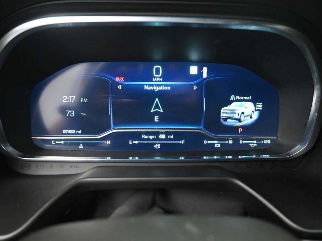 2023 Chevrolet Suburban 4WD RST