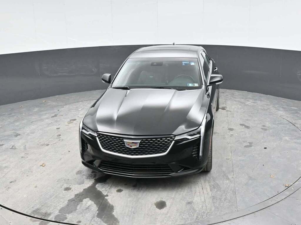 2023 Cadillac CT4 Premium Luxury