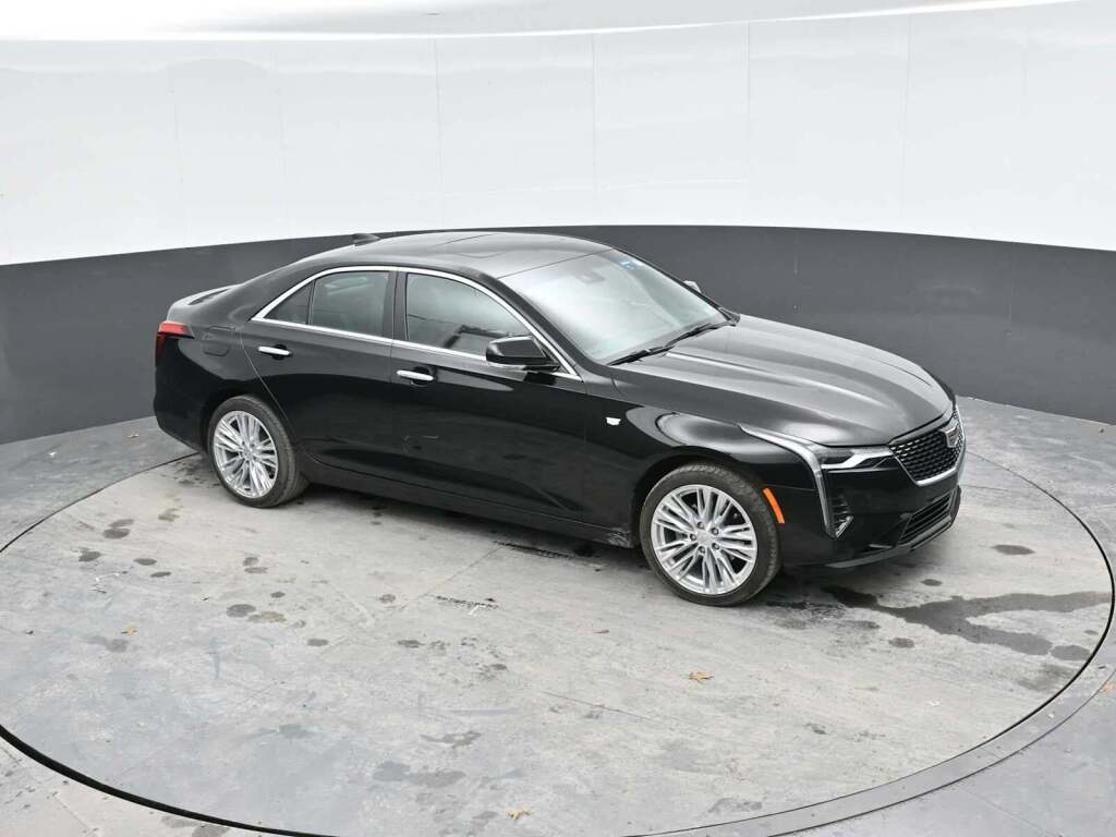 2023 Cadillac CT4 Premium Luxury